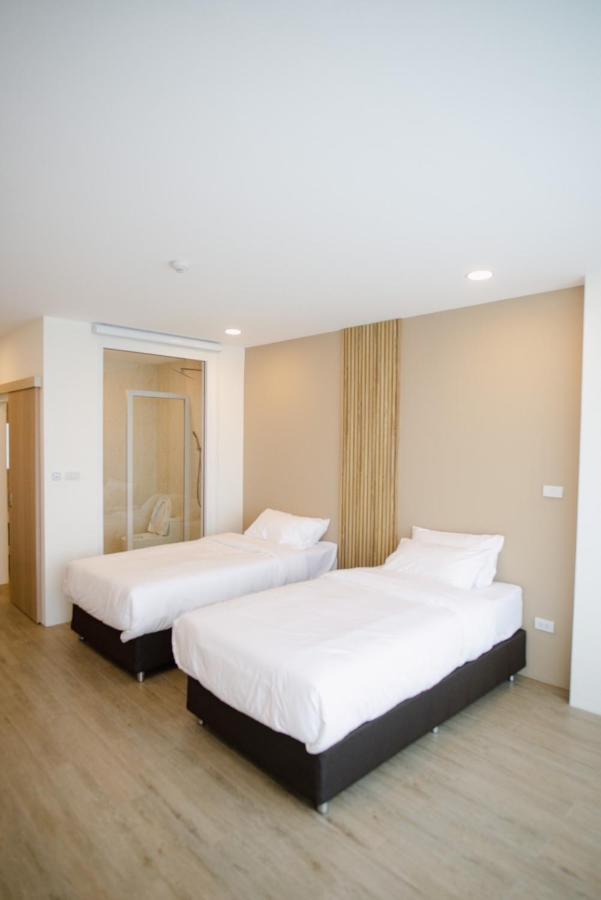 Hotel Agnes Buriram Extérieur photo