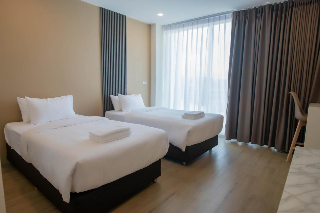 Hotel Agnes Buriram Extérieur photo